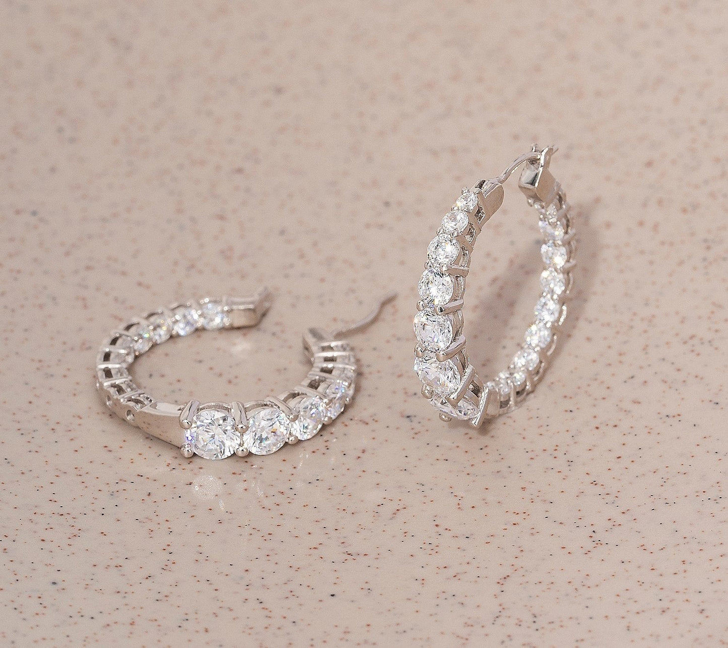 4.55 cttw Graduated Hoop Earrings JEE00210