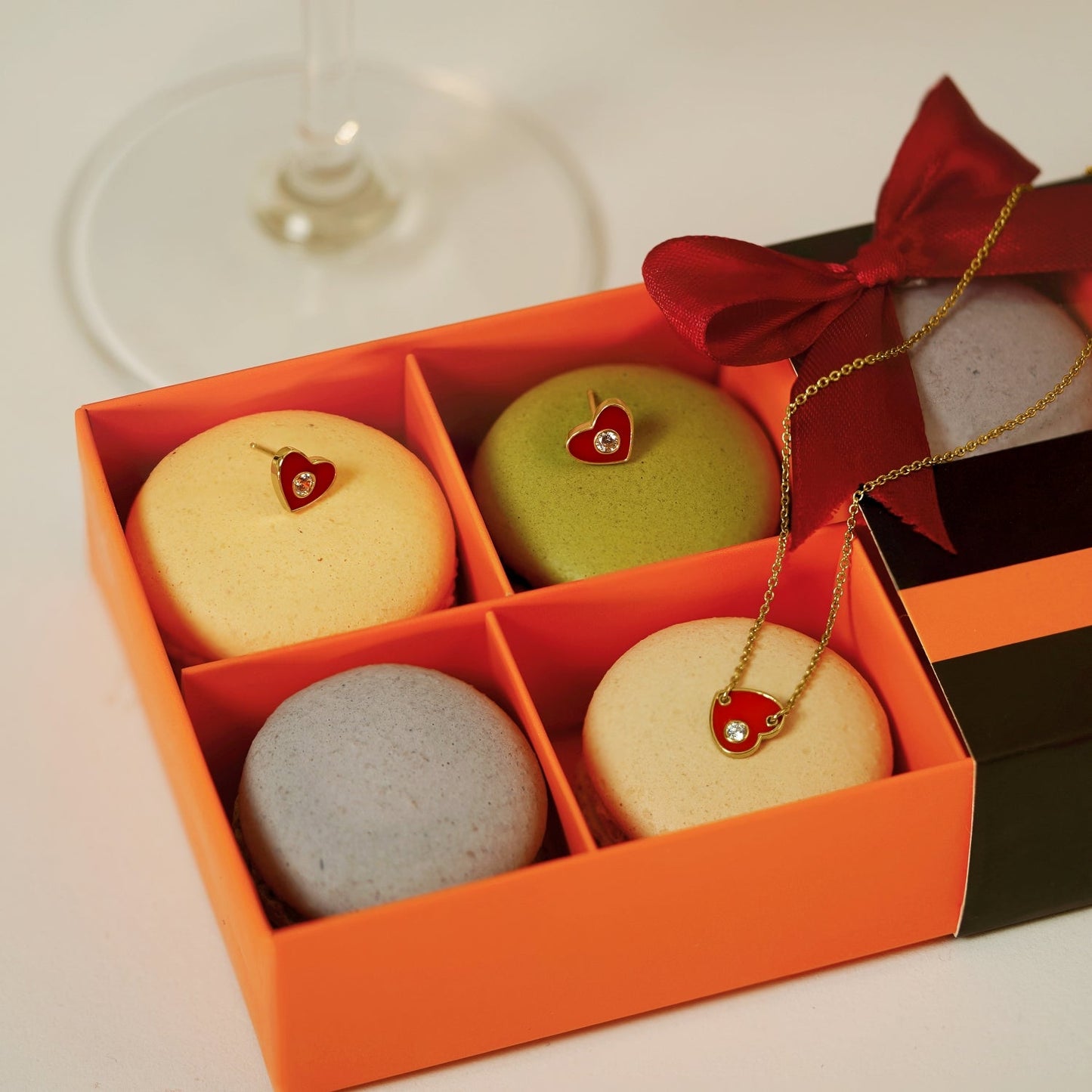 Heart Stud Earrings JEE19400