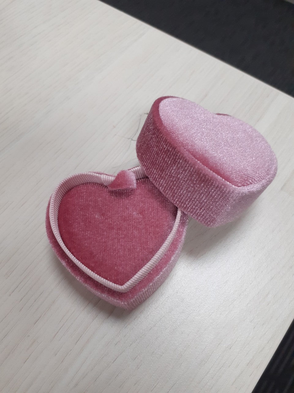 Heart shape box 55*55*4mm