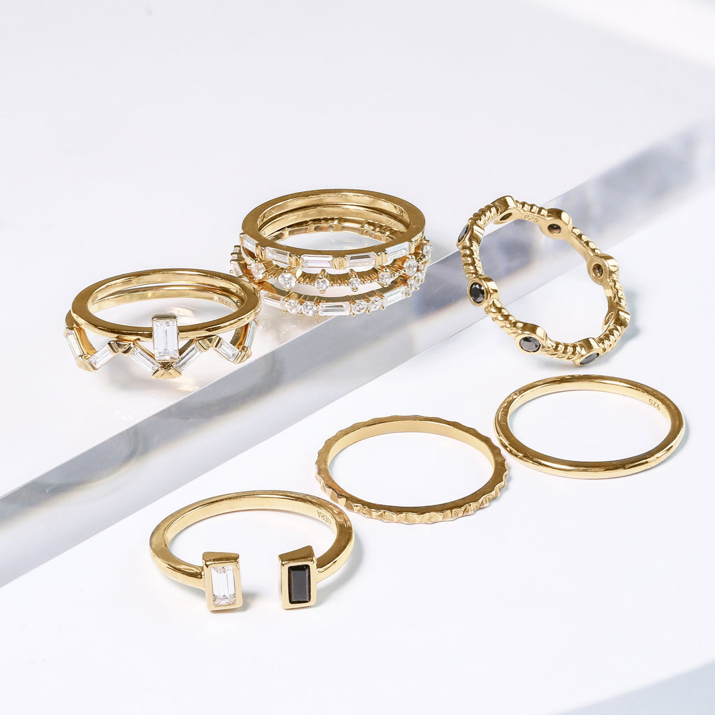 Ring Bar - Baguette Wavy Band Ring