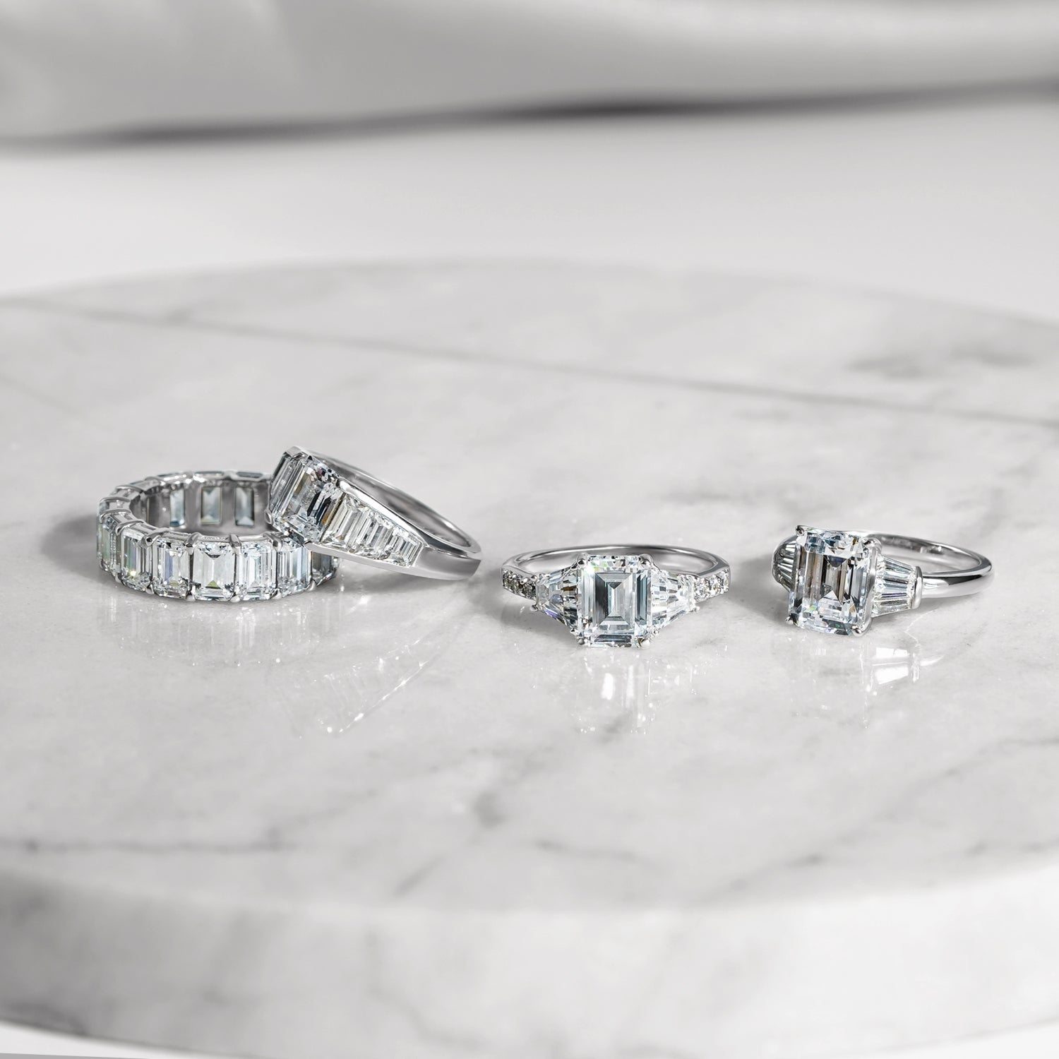 Emerald Cut Tapered Ring R2965401