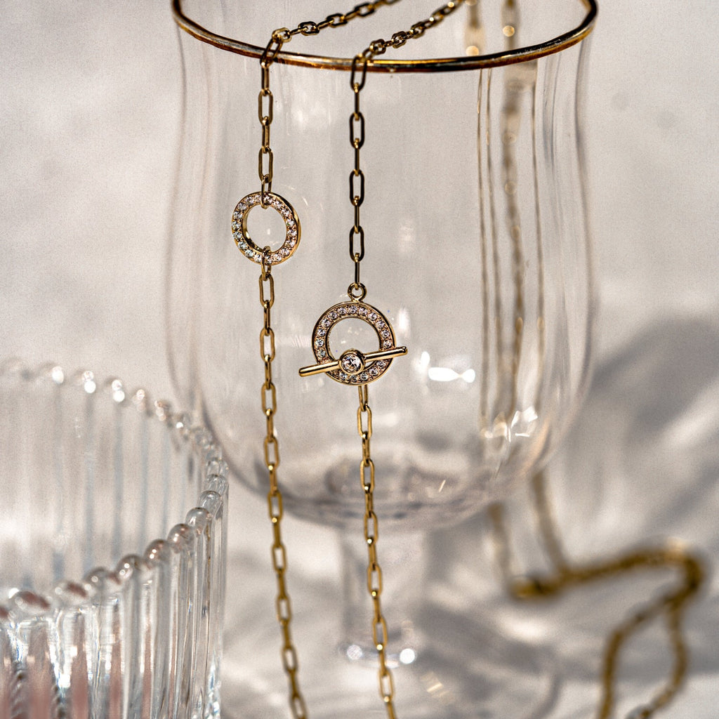Paper Clip Chain Toggle Necklace