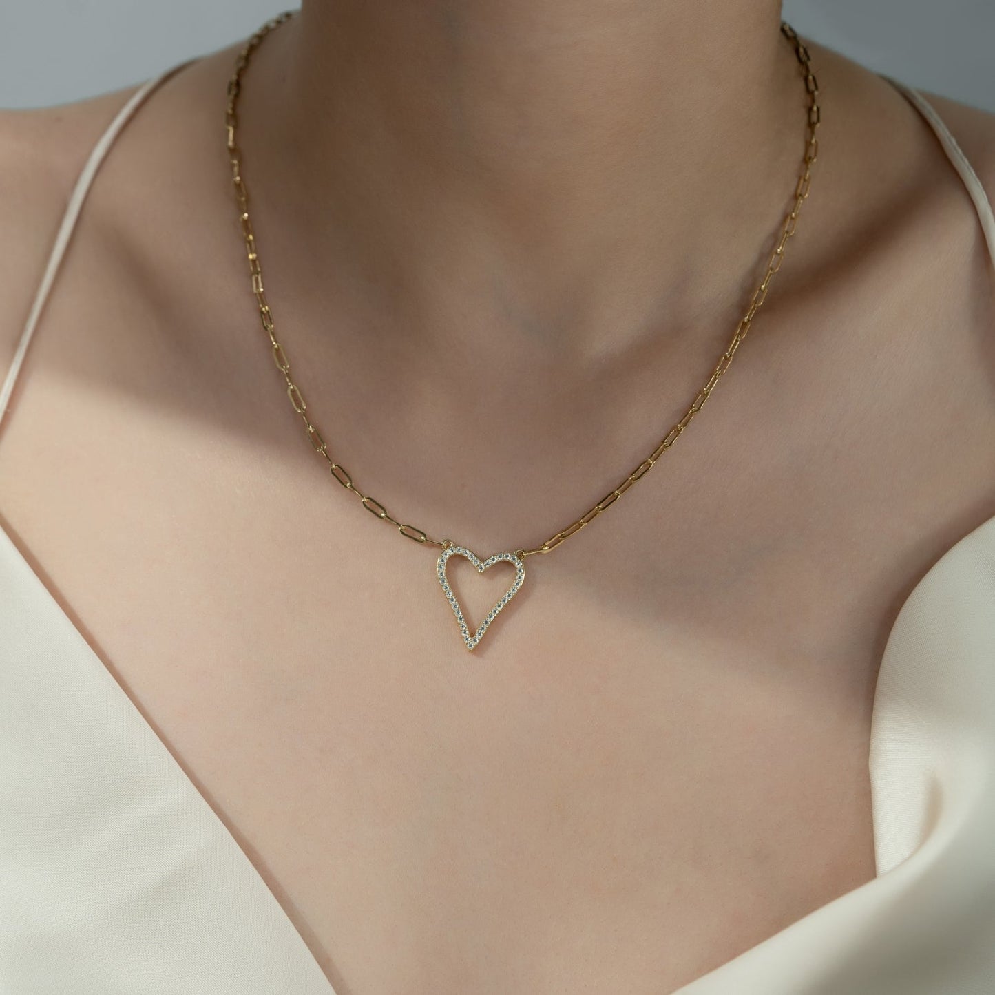 Simple Heart Necklace JEN24118