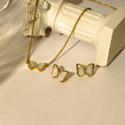 Pearly Butterfly Pendant Necklace