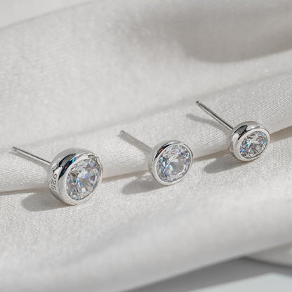 Bezel Stud Earrings JEE03587