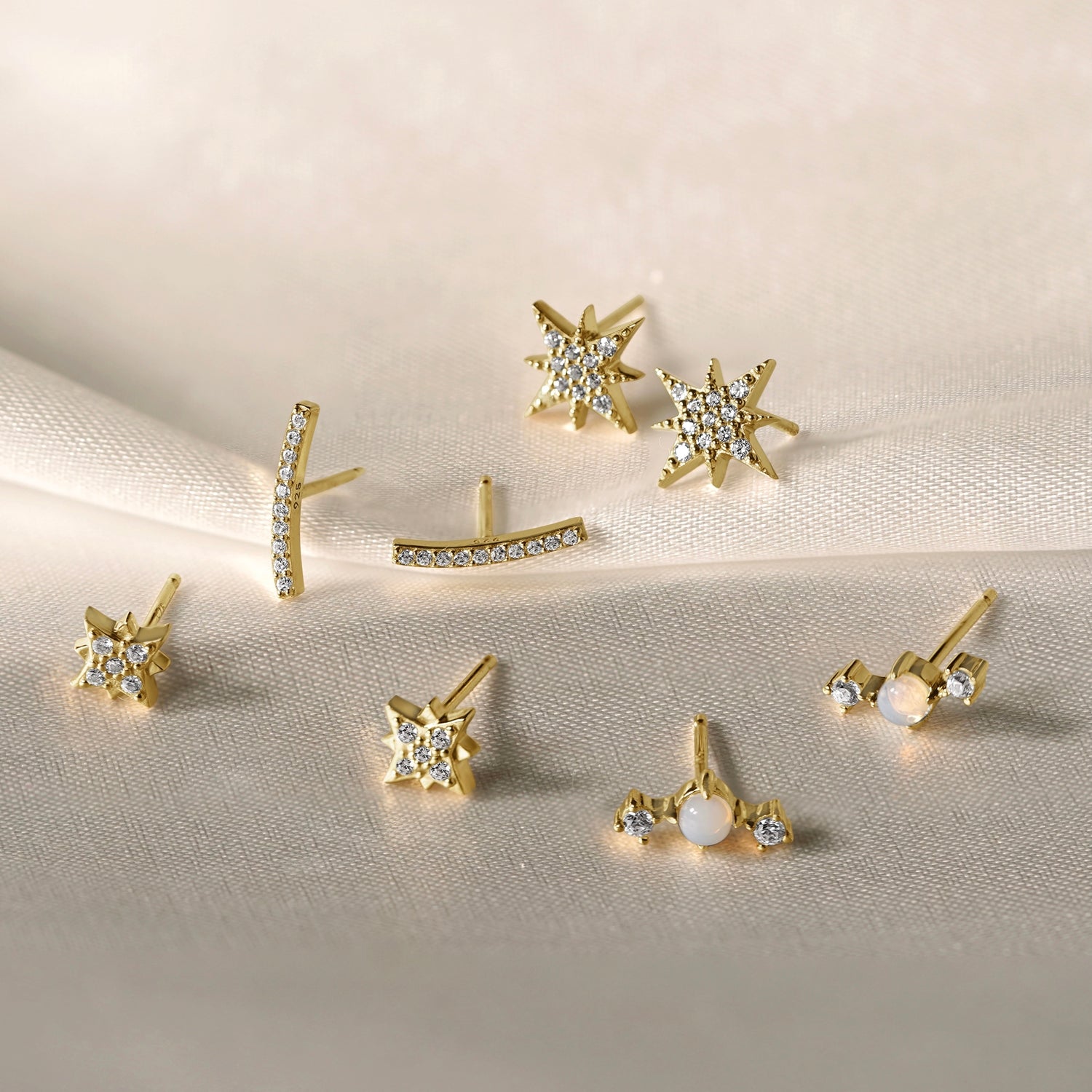 Pave Bar Stud Earrings JEE19971