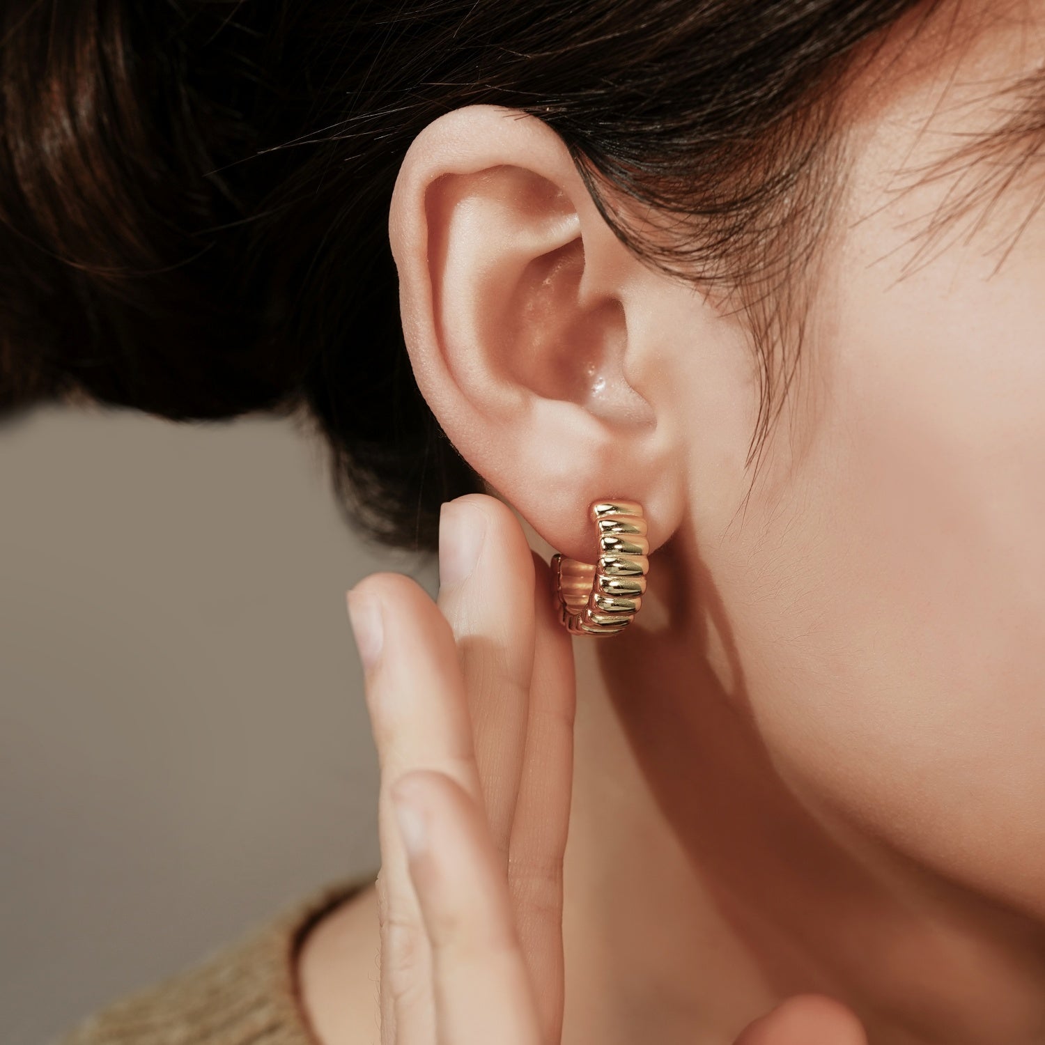 Padding Huggie Hoop Earrings