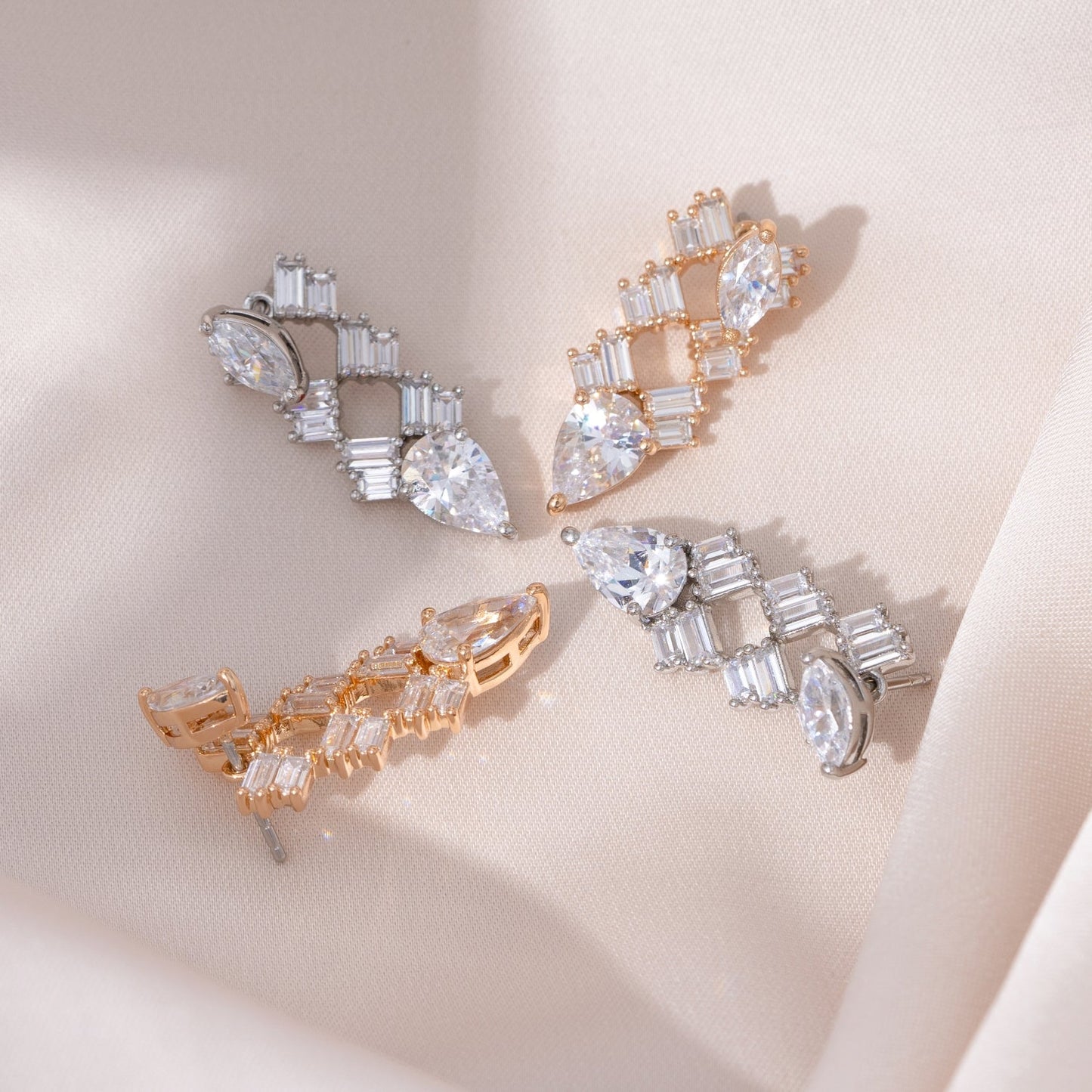 Leaf Shape Stud Earrings JNE06121