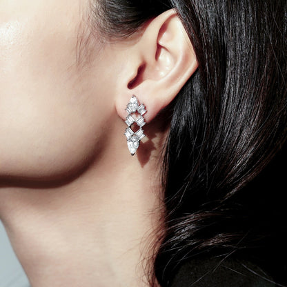 Leaf Shape Stud Earrings JNE06121