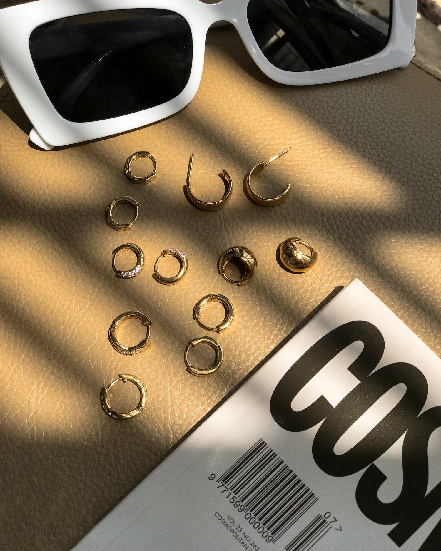 Curvy Hoop Earrings