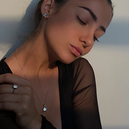 2ct Emerald Cut Solitaire Ring With Fancy Gallery