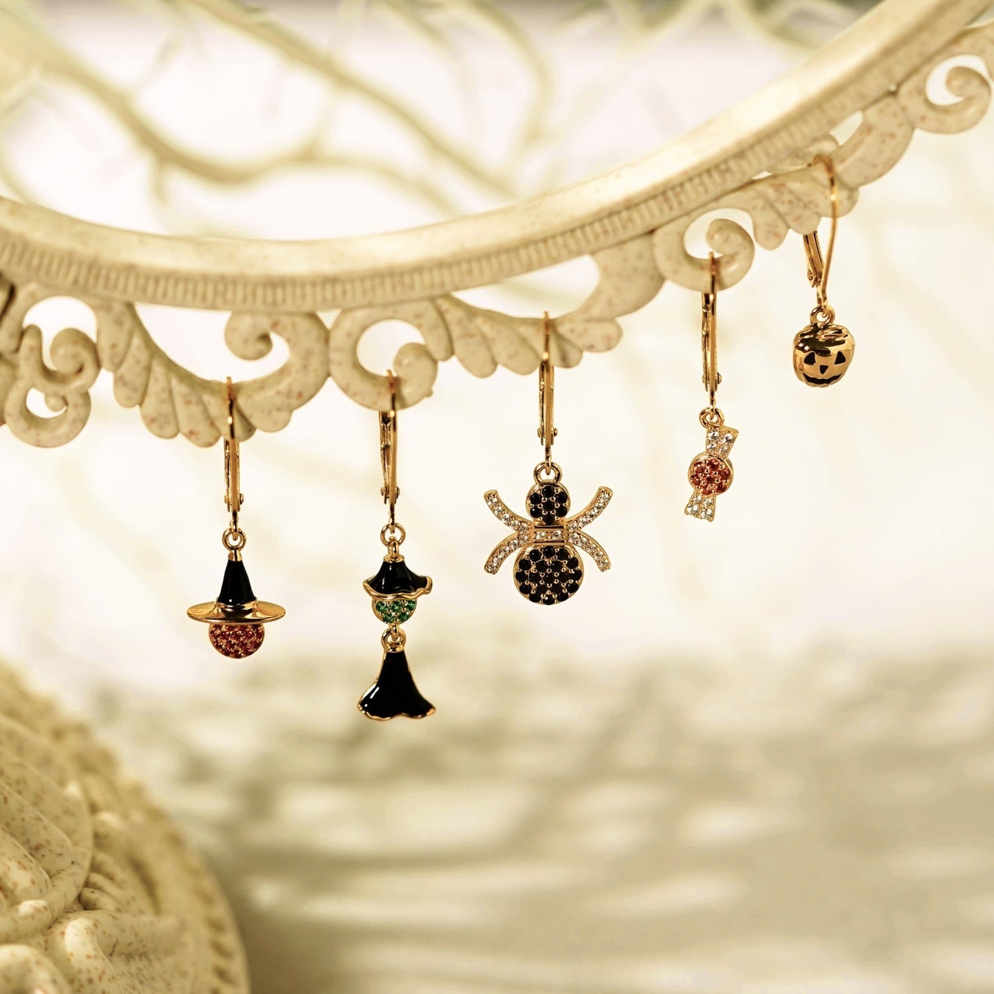 Halloween Spider Drop Leverback Earrings JEE24634