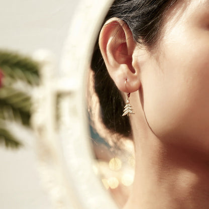 Blink Drop Christmas Tree Leverback Earrings JEE24651