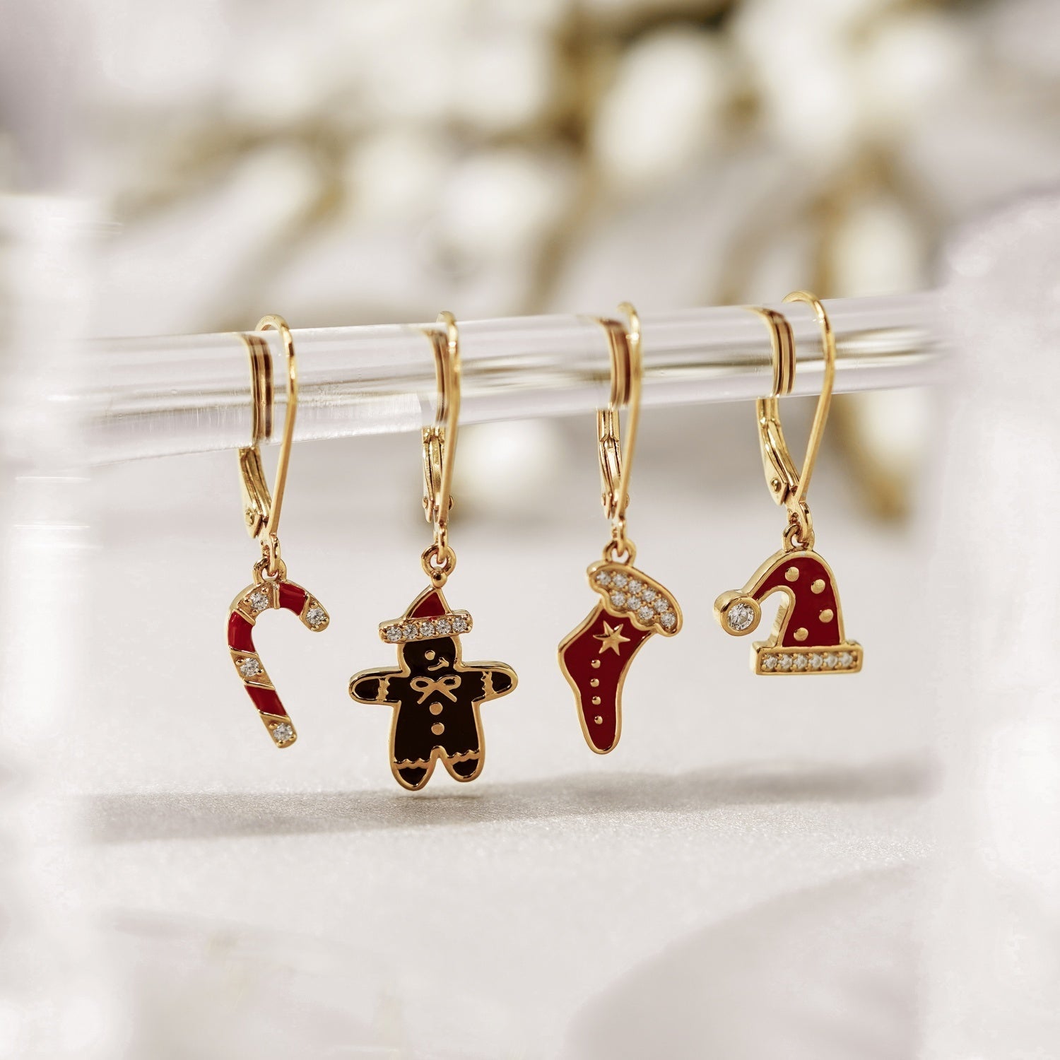 Christmas Gingerbread Leverback Earring JEE24655