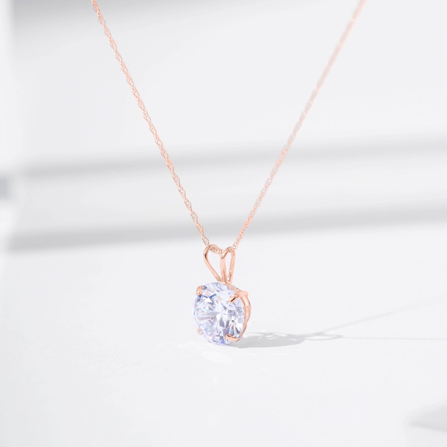 14K Gold 3cttw Zirconia Round Pendant with Chain