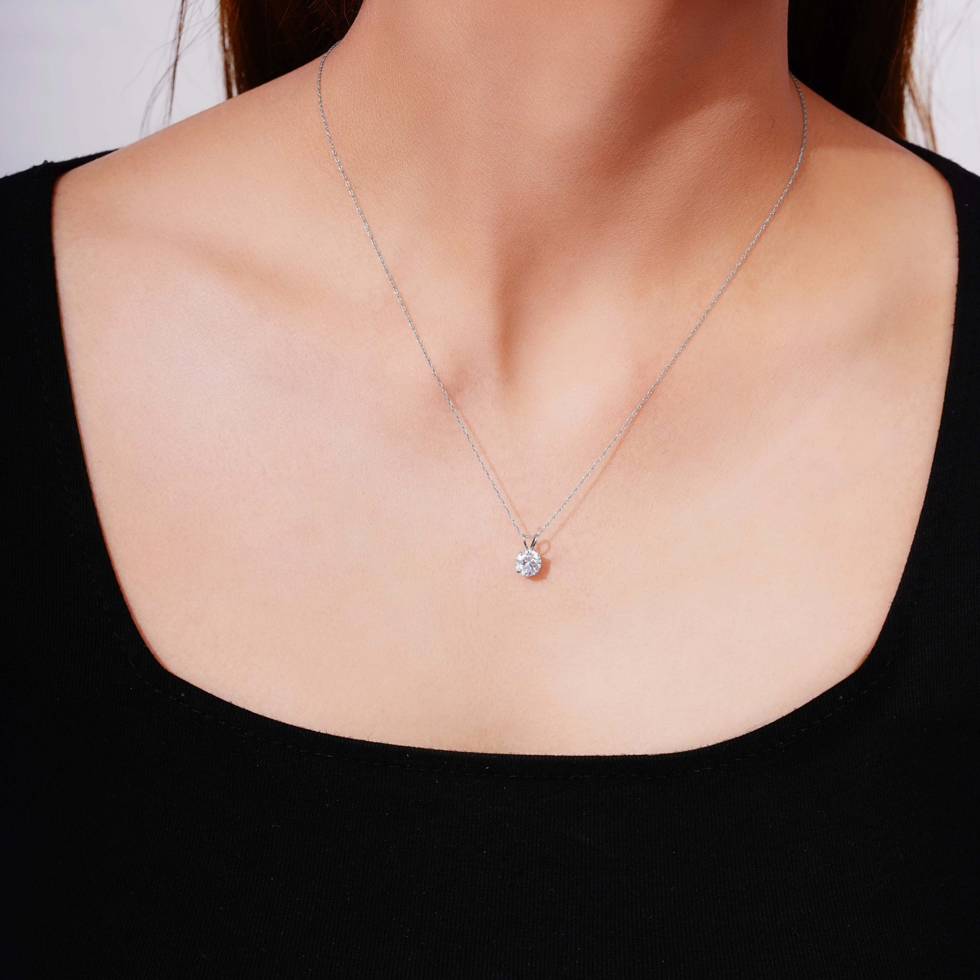 14K Gold 1cttw Zirconia Round Pendant with Chain