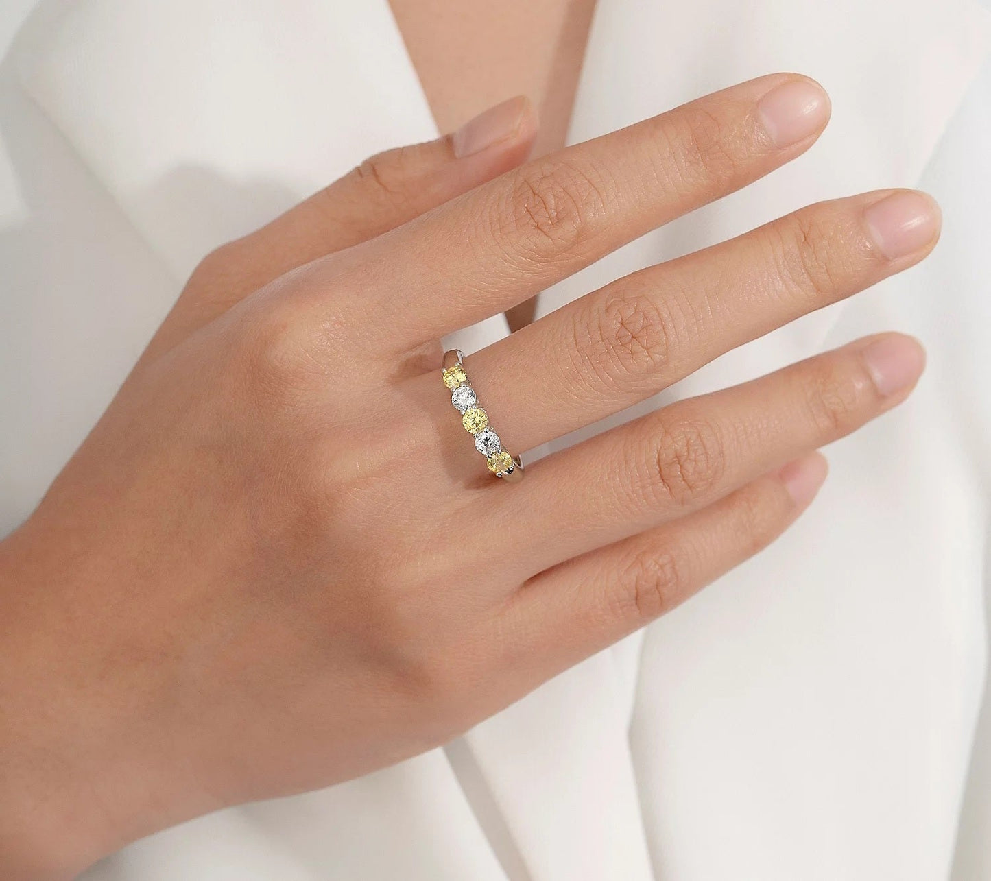 1 cttw Round Cut 5 Stone Ring