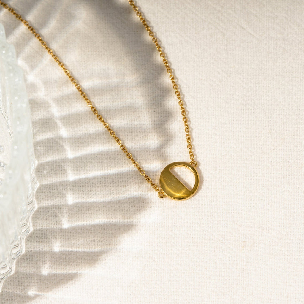 Semi Circle Neckace