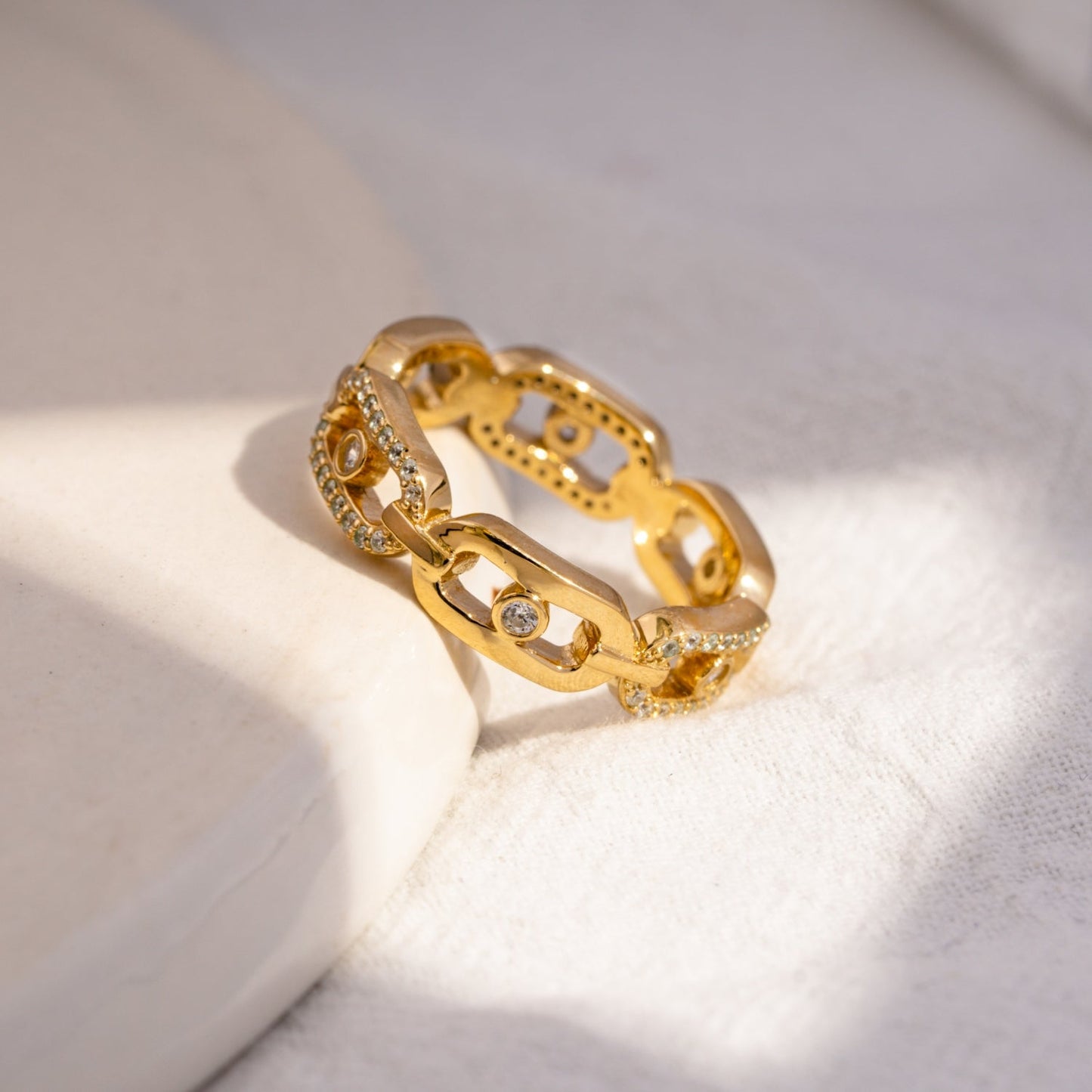 Alternative Paper Clip Chain Ring