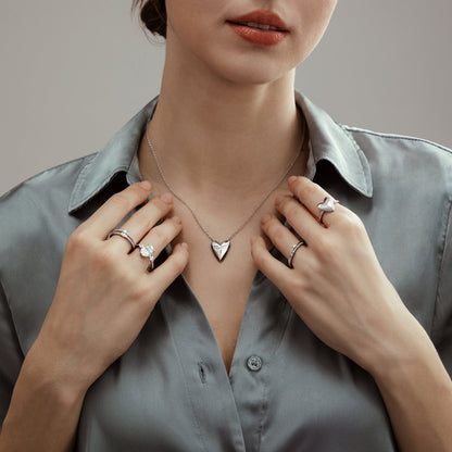 La Petite Solitaire Ring - Heart