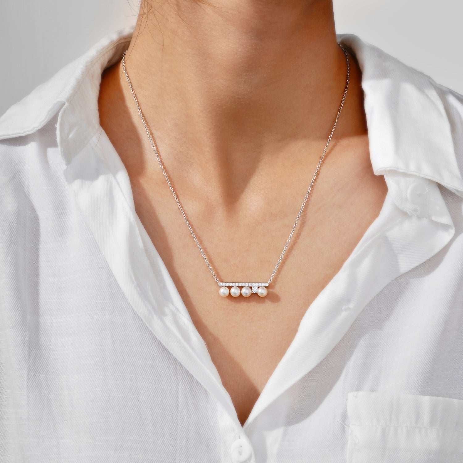 Bar Pearl Pendant Necklace JEN25591