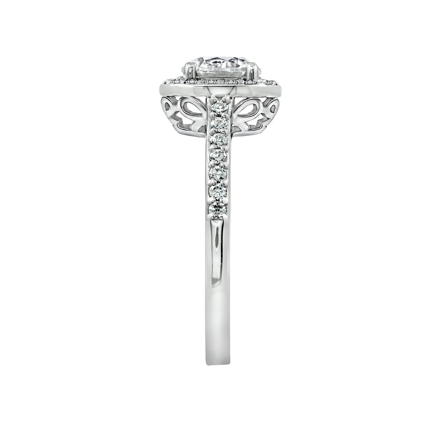 1.5 Ct Round Center Halo Ring