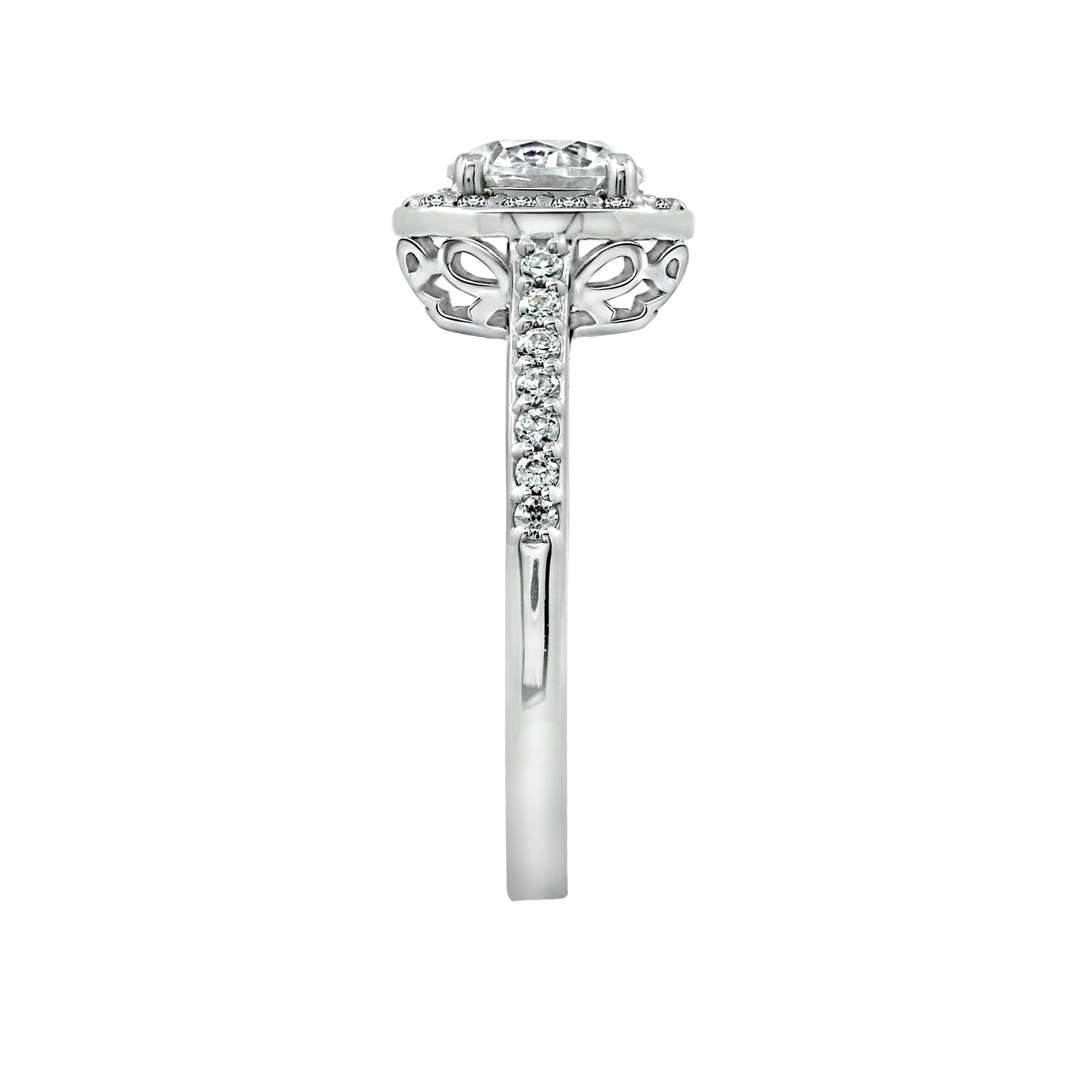 1.5 Ct Round Center Halo Ring